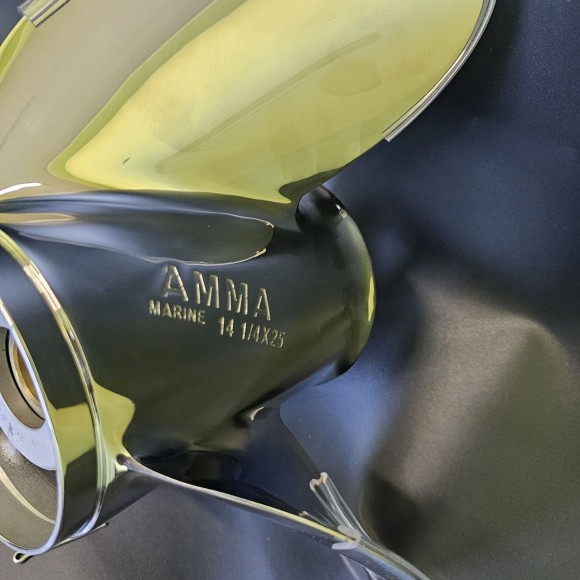 Гребной винт Yamaha 150-300, F150-F275, F300B Saltist AMMA  (3x14 1/4x25) (Сталь) (Polastorm)