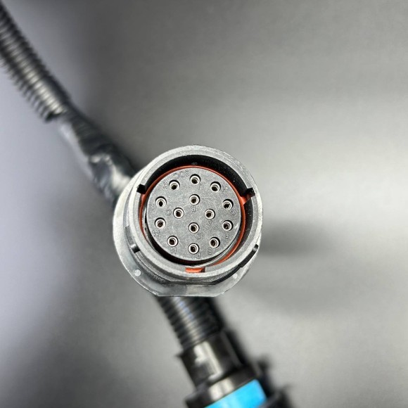 Тройник эл. проводки 14-штырьковый c разъёмами KIT-ADAPTOR DUAL (Quicksilver) Тройник эл. проводки 14-штырьковый c разъёмами KIT-ADAPTOR DUAL (Quicksilver)