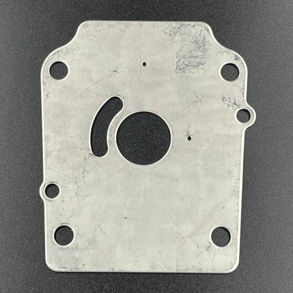 Пластина помпы охлаждения Suzuki DF70-90(A) (17471-87L00) (Suzuki)