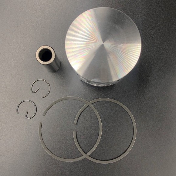 Поршневой комплект Yamaha VK540 (8R6-11631-00) (STD) (Sinera) Поршневой комплект Yamaha VK540 (8R6-11631-00) (STD) (Sinera)