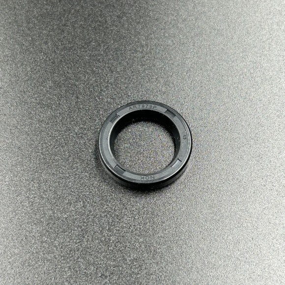 Уплотнение гидроподъема Yamaha (64E-43898-00) (PREMARINE) Уплотнение гидроподъема Yamaha (64E-43898-00) (PREMARINE)