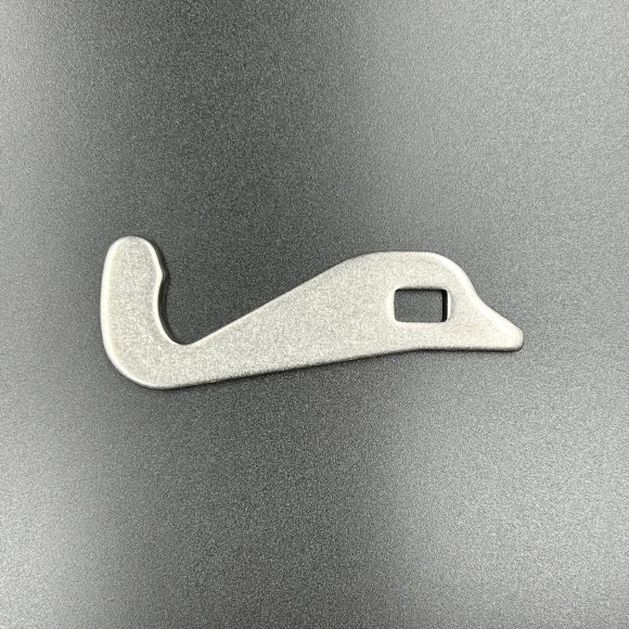 Скоба замка капота Suzuki DF150-350(A) (Suzuki) Скоба замка капота Suzuki DF150-350(A) (Suzuki)