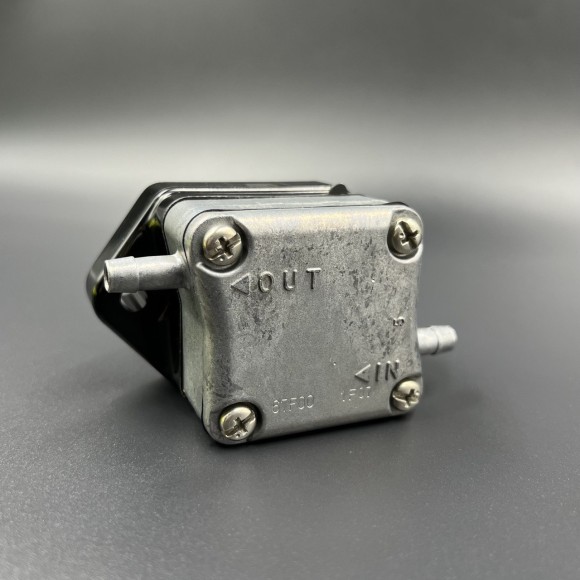 Насос топливный Yamaha F80-100 (Yamaha) Насос топливный Yamaha F80-100 (Yamaha)