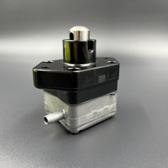 Насос топливный Yamaha F80-100 (Yamaha) Насос топливный Yamaha F80-100 (Yamaha)