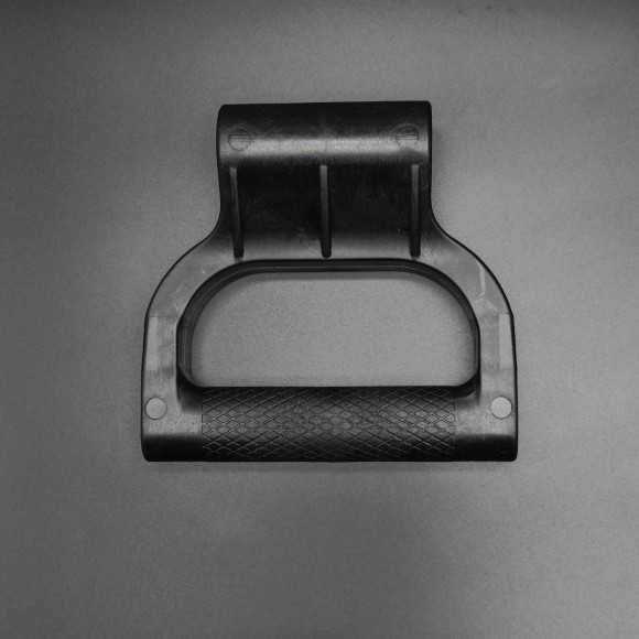 Ручка для переноски мотора пластиковая HANDLE-BLACK (Quicksilver) Ручка для переноски мотора пластиковая HANDLE-BLACK (Quicksilver)