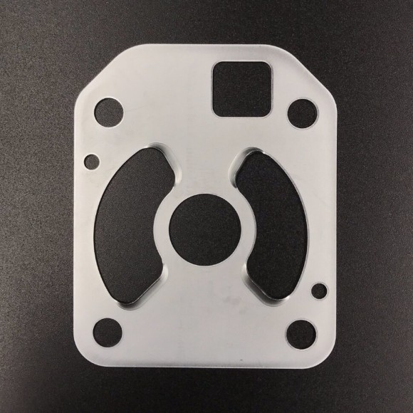 Пластина помпы охлаждения Tohatsu 90 (3B7-65025-0) (Tohatsu)