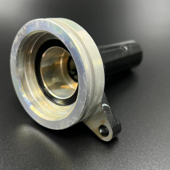 Корпус сальников коленвала Yamaha 25-30 (YUELANG)(пустой)