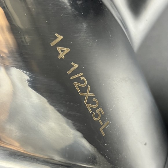 Гребной винт Suzuki DF150-DF300 (3x14-1/2x25) (Правого вращения) (Сталь) Гребной винт Suzuki DF150-DF300 (3x14-1/2x25) (Правого вращения) (Сталь)