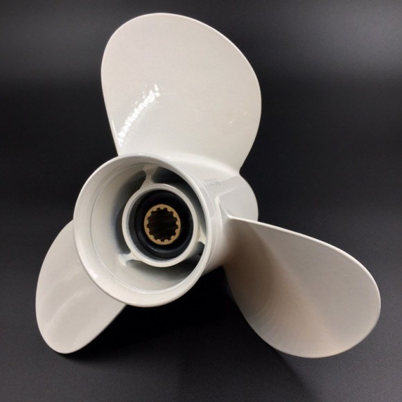 Гребной винт Yamaha 40-55, F30-60 (3x11x15) Гребной винт Yamaha 40-55, F30-60 (3x11x15)