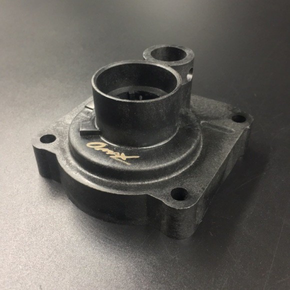 Корпус помпы охлаждения Yamaha 25-30, F20-25 (Omax)