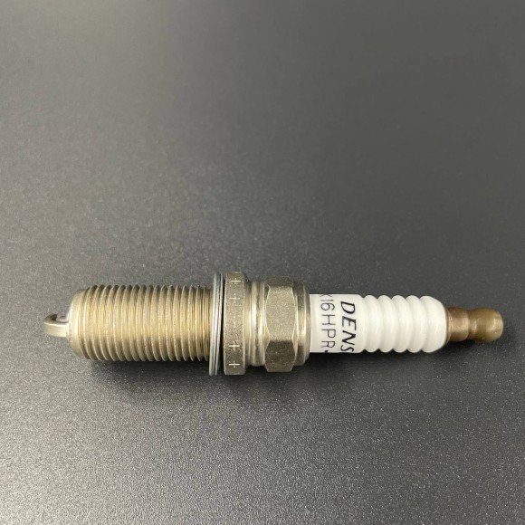 Свеча зажигания 6076 K16HPRU11 (LFR5A-11) (DENSO) Свеча зажигания 6076 K16HPRU11 (LFR5A-11) (DENSO)