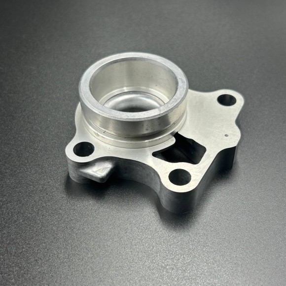 Основание помпы охлаждения Yamaha 30-70 (Osaka)