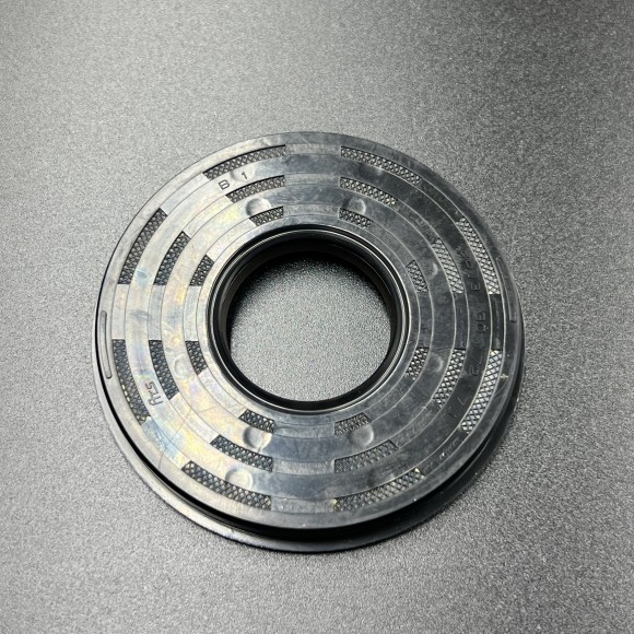 Сальник коленвала Yamaha Bravo 250 (Левый) (Yamaha)