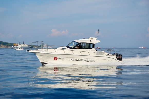 Катер AVANRAID F350 MARLIN с Suzuki 2хDF250TX/ZX Катер AVANRAID F350 MARLIN с Suzuki 2хDF250TX/ZX