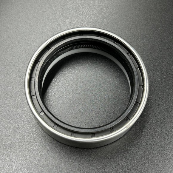 Сальник гребного вала Mercruiser (861694) (Quicksilver)