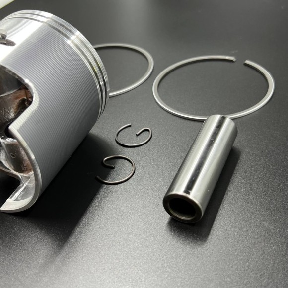 Поршневой комплект Suzuki DT40 (12110-94400-STD) (Omax)