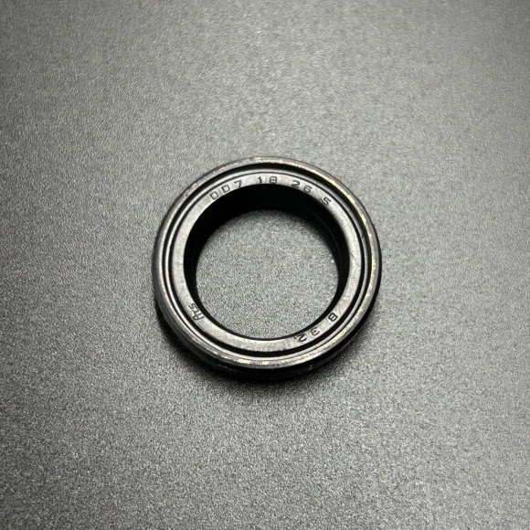 Уплотнение на гидроподъемник Yamaha 50-90, F75-100 (Yamaha)