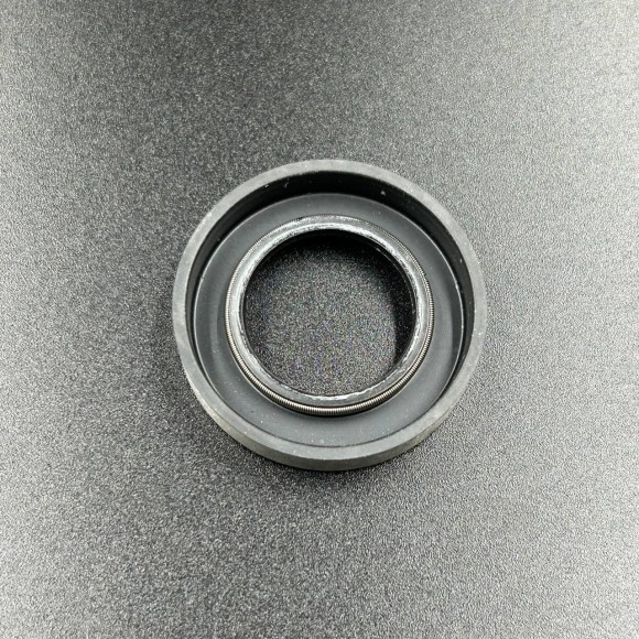 Сальник нижнего редуктора Mercruiser Alpha (Quicksilver)