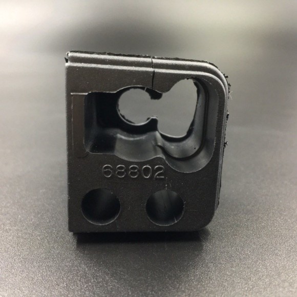 Уплотнение тросов д/у Yamaha 75-90 (Yamaha) Уплотнение тросов д/у Yamaha 75-90 (Yamaha)