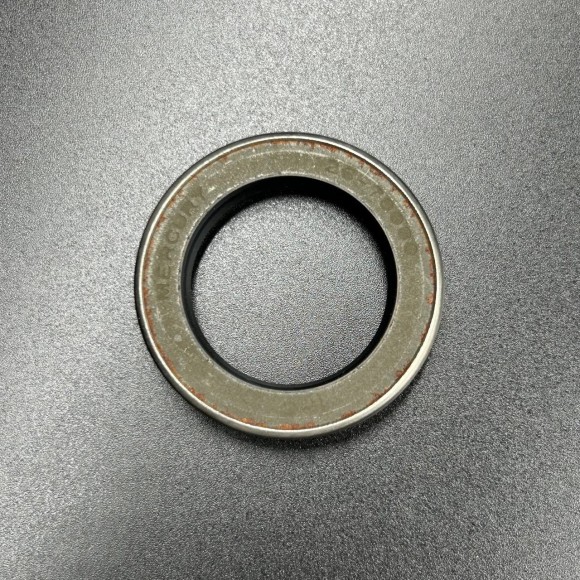 Сальник Mercury (26-70081) (30.2х44.6х8.6) (Quicksilver)