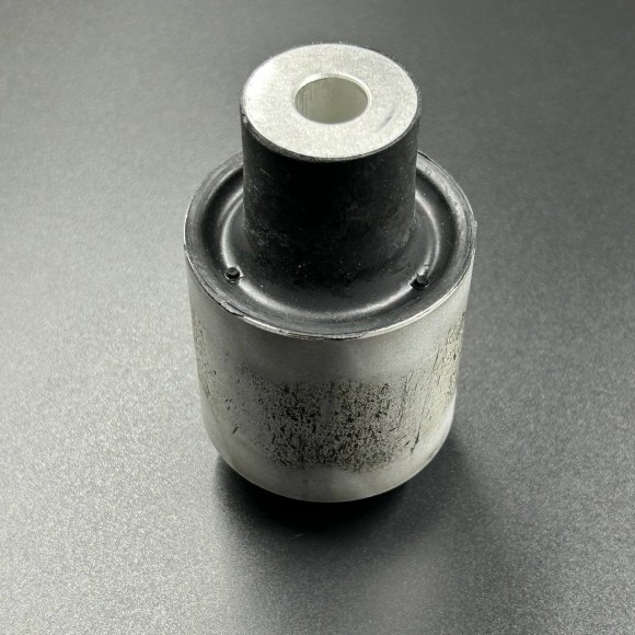 Подушка крепления двигателя Yamaha F75-F100 (Yamaha)