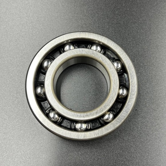 Подшипник шариковый Yamaha 115-225, F75-130 (40x80x18) (Omax)