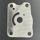 Пластина помпы охлаждения Suzuki DF4-6, DF4-6(A) (Suzuki)