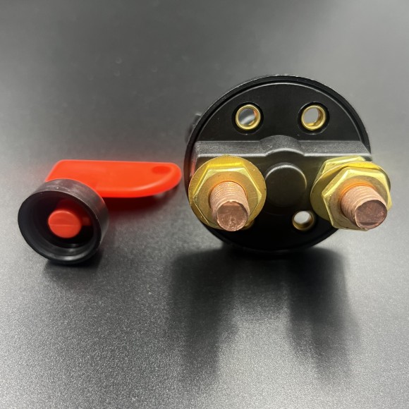 Выключатель массы "ON-OFF" с ключом (GS11200) (Omax) Выключатель массы "ON-OFF" с ключом (GS11200) (Omax)