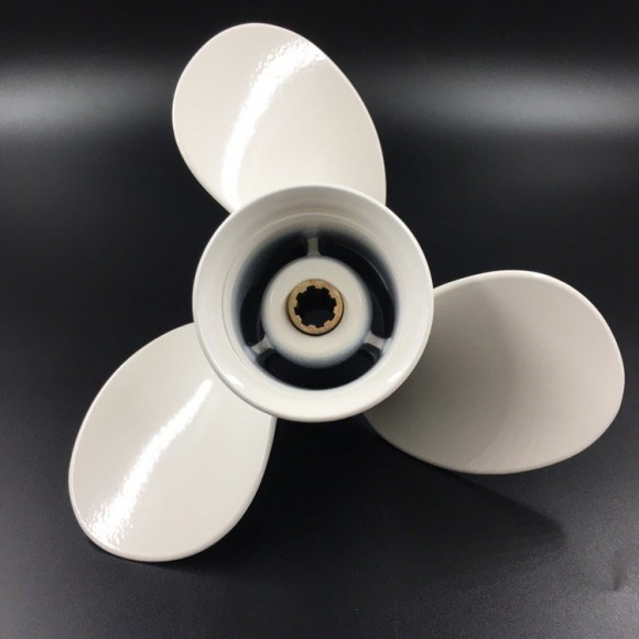 Гребной винт Yamaha 9.9-15, F9.9-F20 (3x9-1/4x10) Гребной винт Yamaha 9.9-15, F9.9-F20 (3x9-1/4x10)