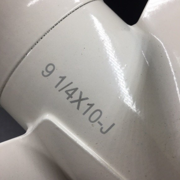 Гребной винт Yamaha 9.9-15, F9.9-F20 (3x9-1/4x10) Гребной винт Yamaha 9.9-15, F9.9-F20 (3x9-1/4x10)