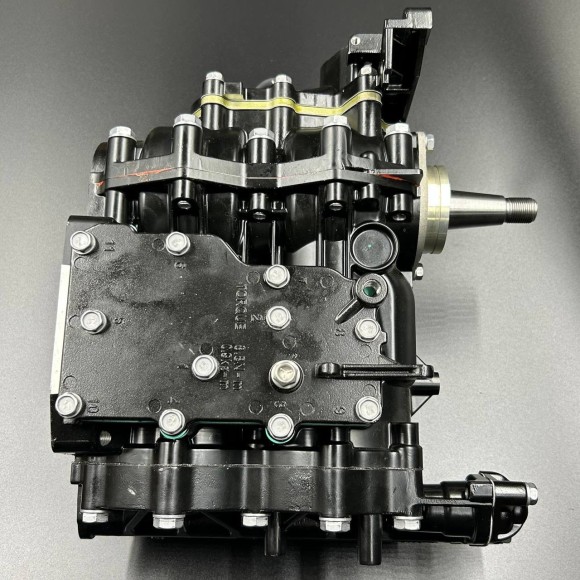 Мотоголовка (в сборе) Tohatsu 18 (YUELANG)