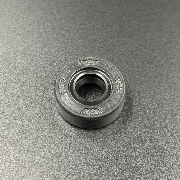 Сальник Suzuki (09283-10011) (10x22x8) (Suzuki) Сальник Suzuki (09283-10011) (10x22x8) (Suzuki)