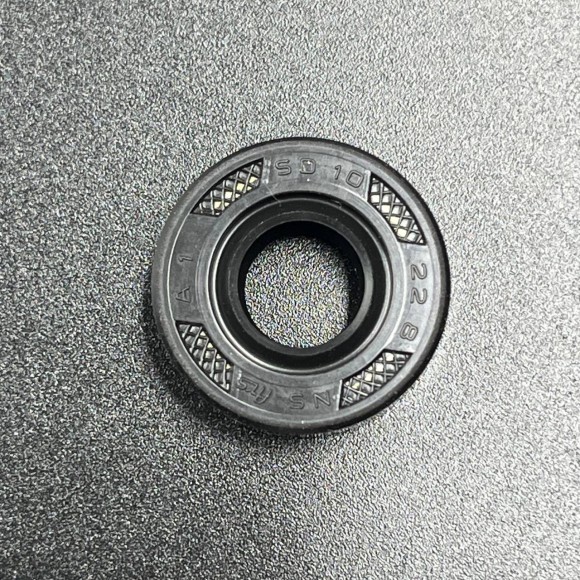 Сальник Suzuki (09283-10011) (10x22x8) (Suzuki)