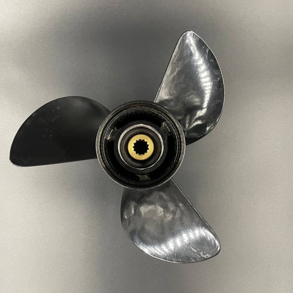 Гребной винт Suzuki DT75-DT140, DF60-DF70 (3x13x19) (Острая лопасть) (Polastorm Yanta) Гребной винт Suzuki DT75-DT140, DF60-DF70 (3x13x19) (Острая лопасть) (Polastorm Yanta)