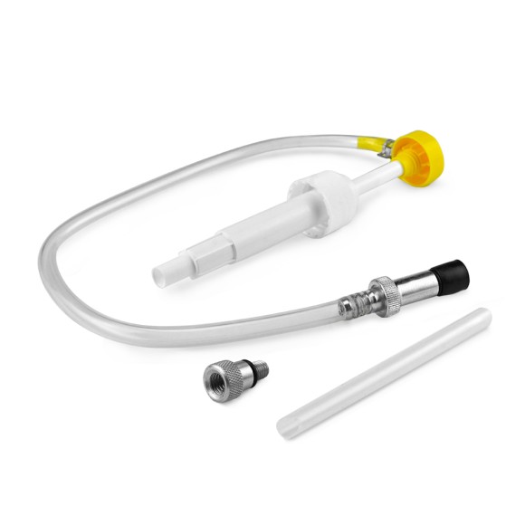 Насос ручной Skipper для замены масла в редукторе ПЛМ для Suzuki c металлическим адаптером