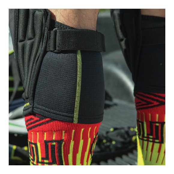 Защита колена EVS TP199 легкая Black, S/M Защита колена EVS TP199 легкая Black, S/M