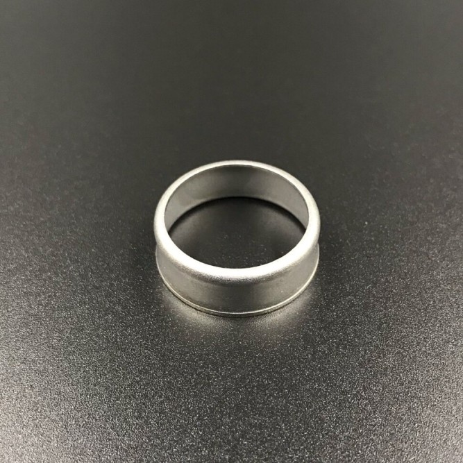 Втулка помпы охлаждения металлическая Yamaha 115-250, F75-225(YAMAHA)