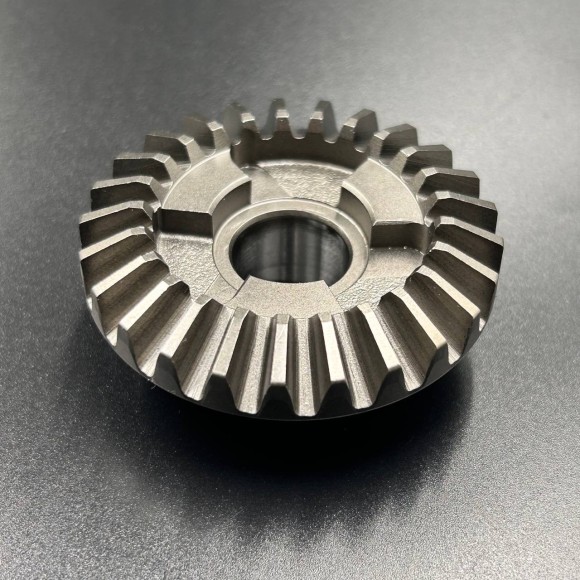 Шестерня заднего хода Suzuki DT9.9-15, DF8-20(A) (57521-99J10) (Omax)