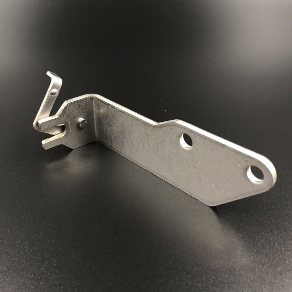 Фиксатор троса управления Tohatsu 30-40 (1)