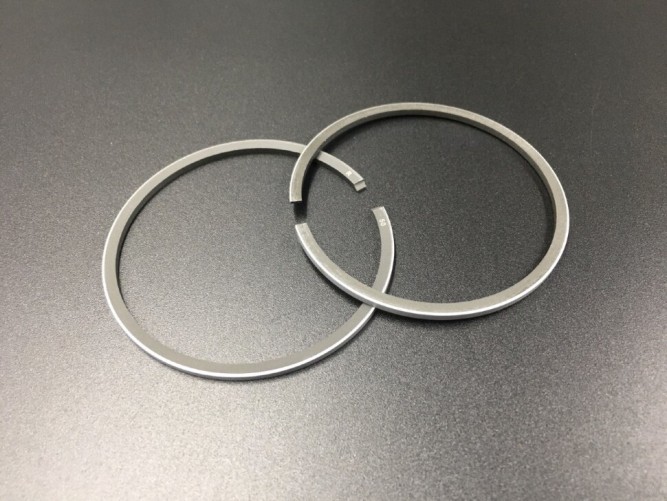 Кольца поршневые, комплект на один поршень Suzuki DT9.9-15 (толщина 2mm) (0.50mm) (Omax)