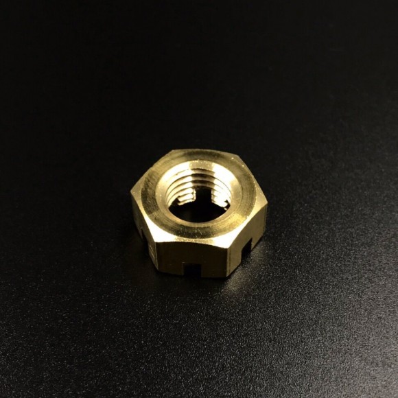 Гайка крепления гребного винта Tohatsu 9.9-30, MFS9.9-18 (Tohatsu) Гайка крепления гребного винта Tohatsu 9.9-30, MFS9.9-18 (Tohatsu)