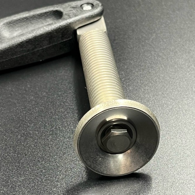 Винт струбцины в сборе Mercury (768042;73719) (JSP)