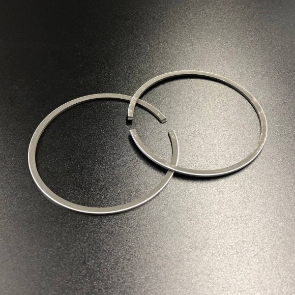Кольца поршневые, комплект на один поршень Yamaha 55, 75-90 (0.50mm) (Omax)