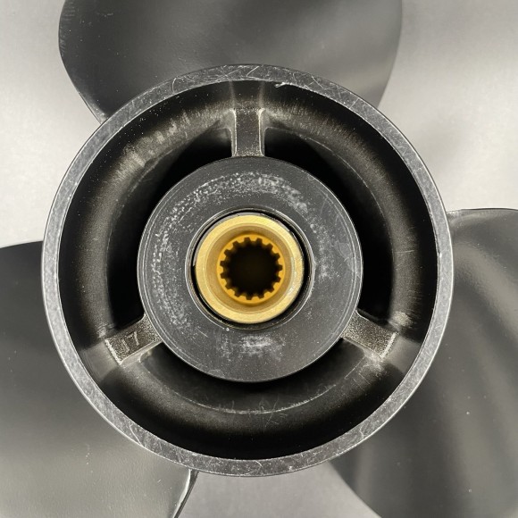 Гребной винт Suzuki DF150-DF300 (3x15x17) Гребной винт Suzuki DF150-DF300 (3x15x17)