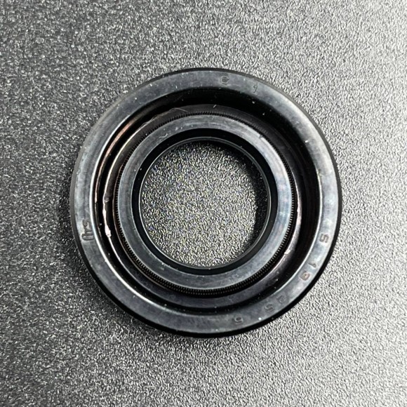 Сальник Yamaha (93101-13M11) (13x25x6) (Yamaha)