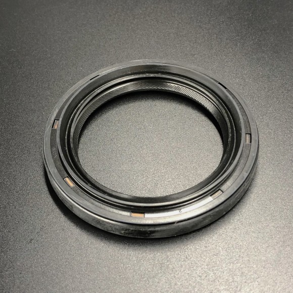 Сальник коленвала (верх) Honda BF60 (91204-PW5-005) (52x72x8) (Honda) Сальник коленвала (верх) Honda BF60 (91204-PW5-005) (52x72x8) (Honda)