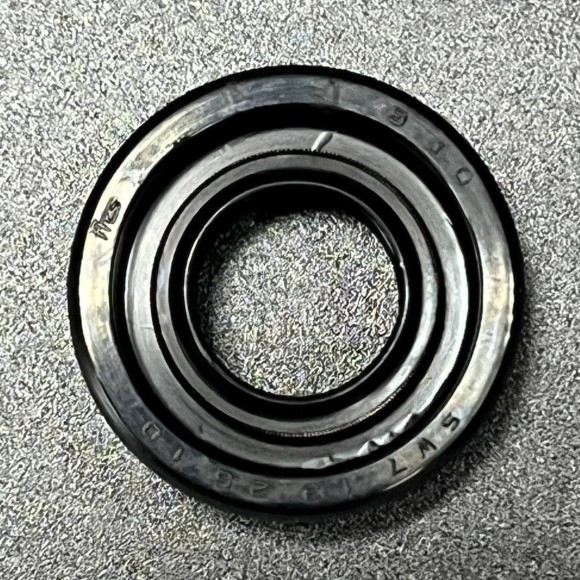 Сальник редуктора Suzuki 09289-12003