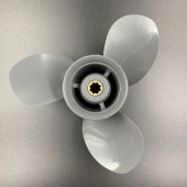 Гребной винт Honda BF8-BF15, BF20D (4x9-1/4x11) Гребной винт Honda BF8-BF15, BF20D (4x9-1/4x11)