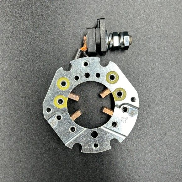 Щеточный узел Yamaha 115-250, Honda 50, Tohatsu 90 (WUHU)