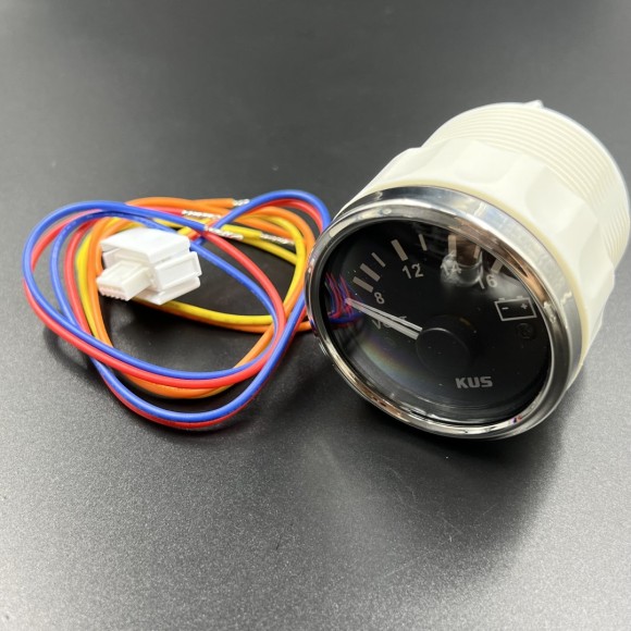 Вольтметр аналоговый 8-16 В, черный циферблат, нержавеющий ободок, д. 52 мм Вольтметр аналоговый 8-16 В, черный циферблат, нержавеющий ободок, д. 52 мм